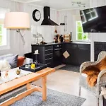 Σπίτι διακοπών 3 Bedroom In *